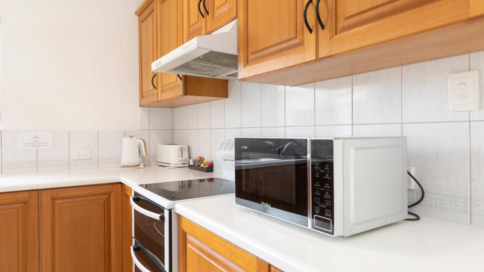 Palm View Holiday Apartments Bowen Quarto foto